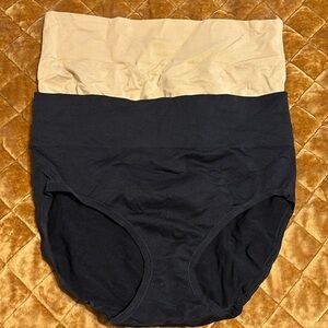 NWOT Women’s shape-wear underwear